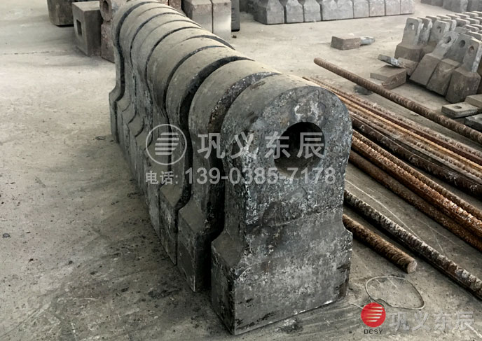 湖北哪個廠家破碎機鑄鐵錘頭比較好 /upfile/201812/2018122139093945.jpg